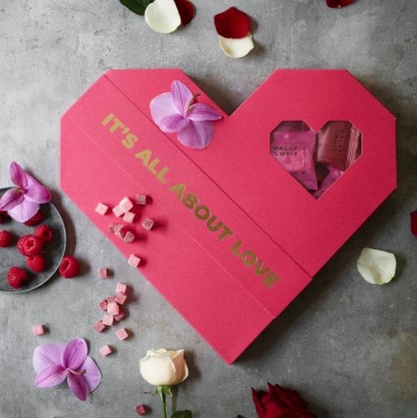 lovebox.JPG Lovebox.JPG