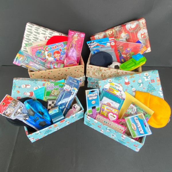 Christmas Child eskja 5-9 ár genta