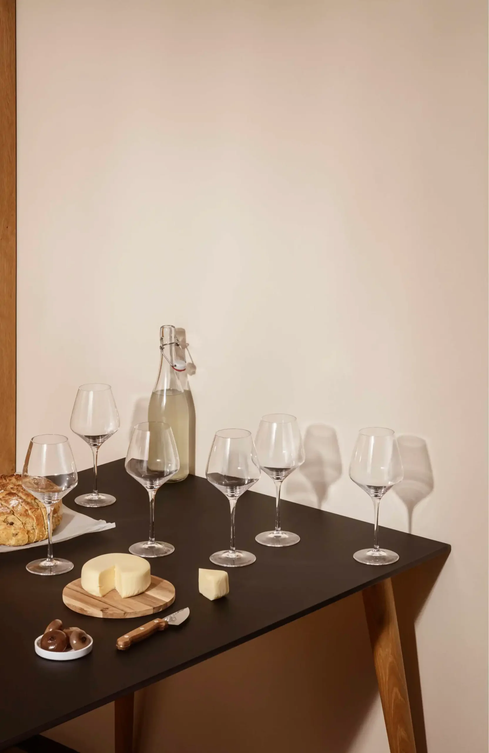 541201-legio-nova-wine-glasses-redwine-table-noalc-p.webp