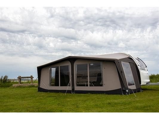 Telta - Lounge S16 (1025-1050)
