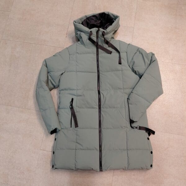 Namsos jakki, til kvinnur, Agave/støvgrønur