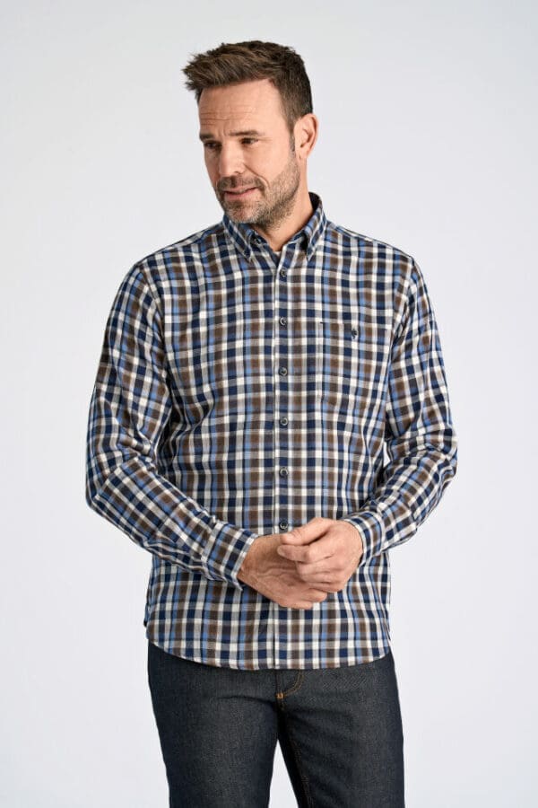 Skjúrta, ternut, støvblá