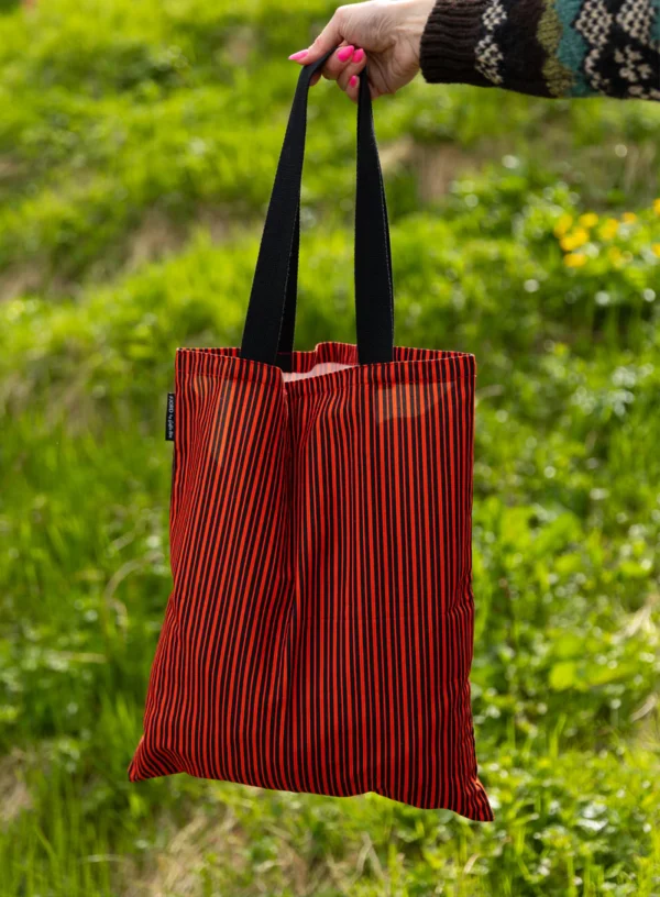 Tote taska 45x40cm - Reytt/svart