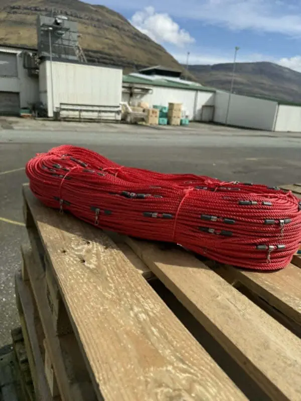 Longline Red 3,5mm 1,8 btw 540m 300 clip sw. plast stop not dyed
