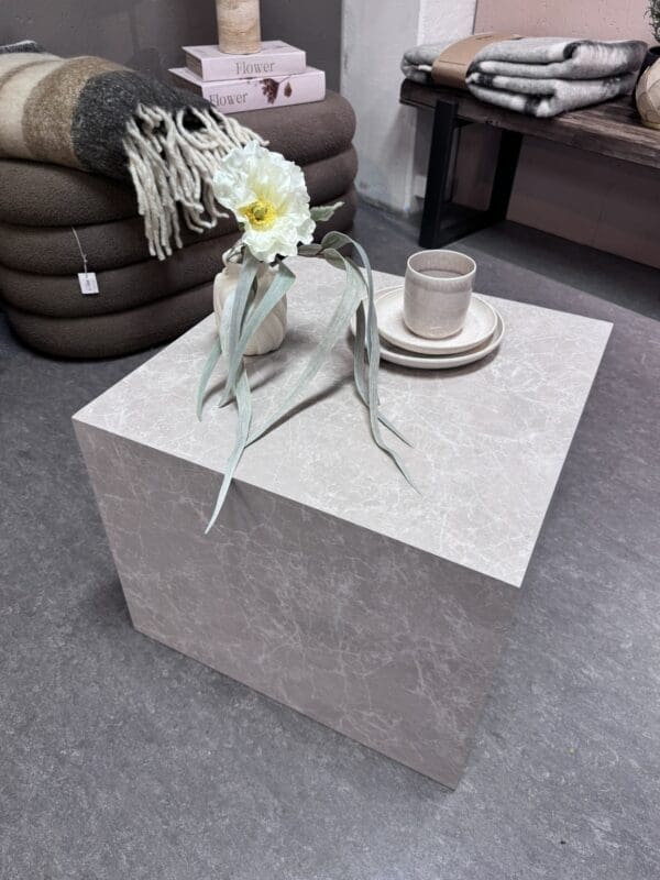 Prague Sofaborð, marmor look, beige - 40x40x36cm